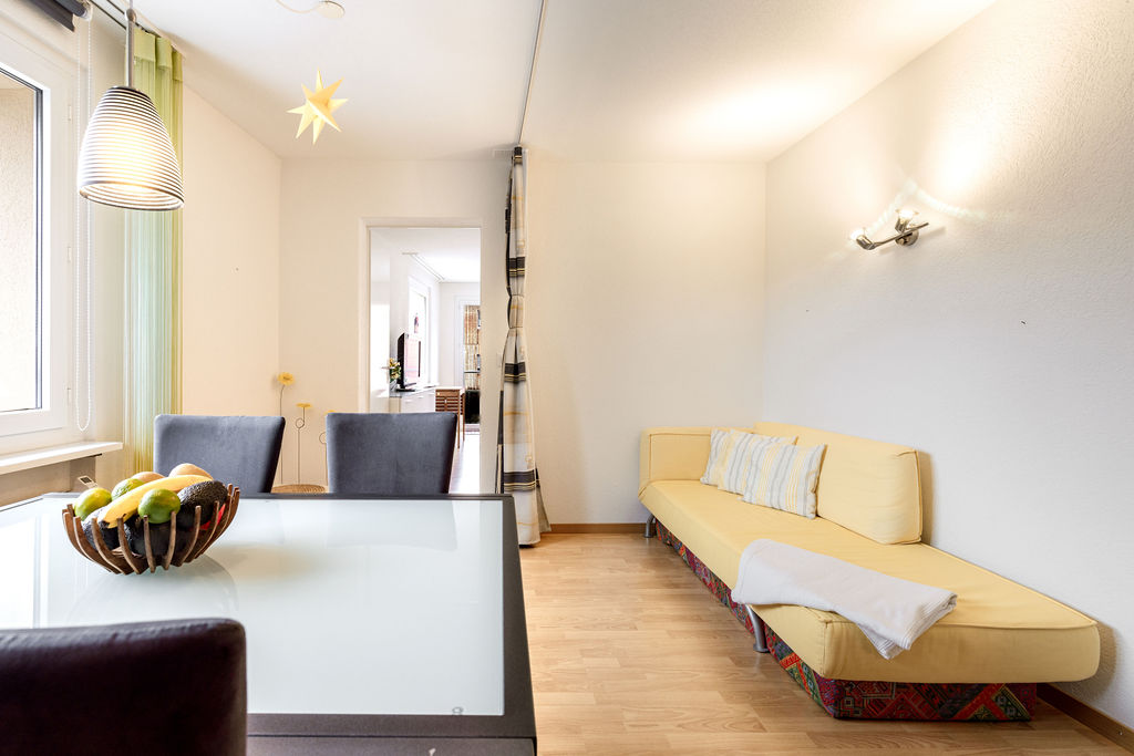 Lounge area with daybed