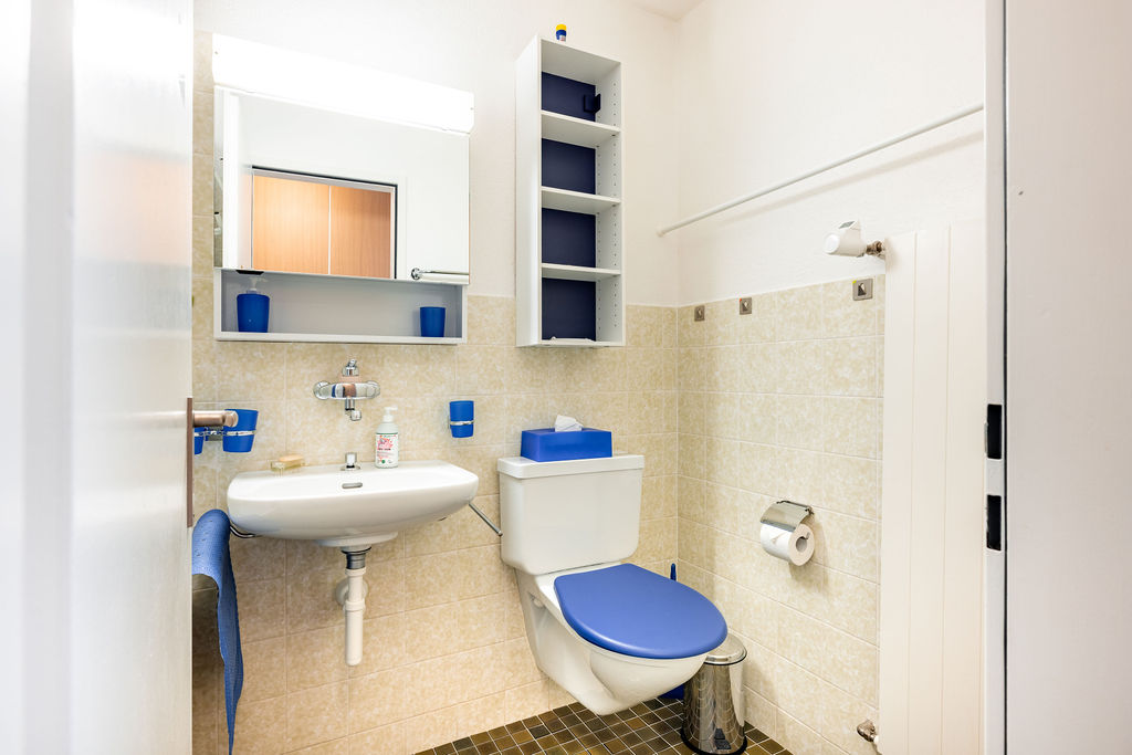 Separate WC