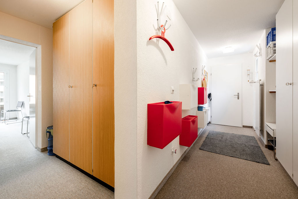 Entry hall with wardrobes